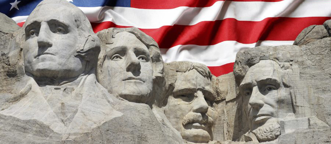 Mt Rushmore and flag